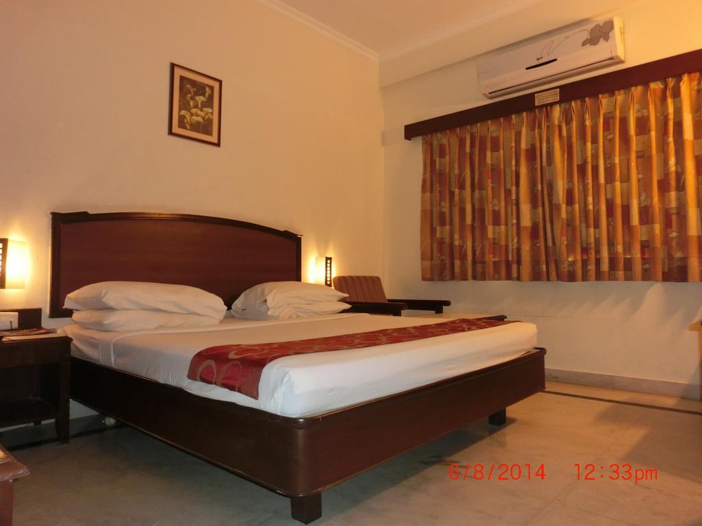 Hotel Thulashi Park Chennai Chambre photo