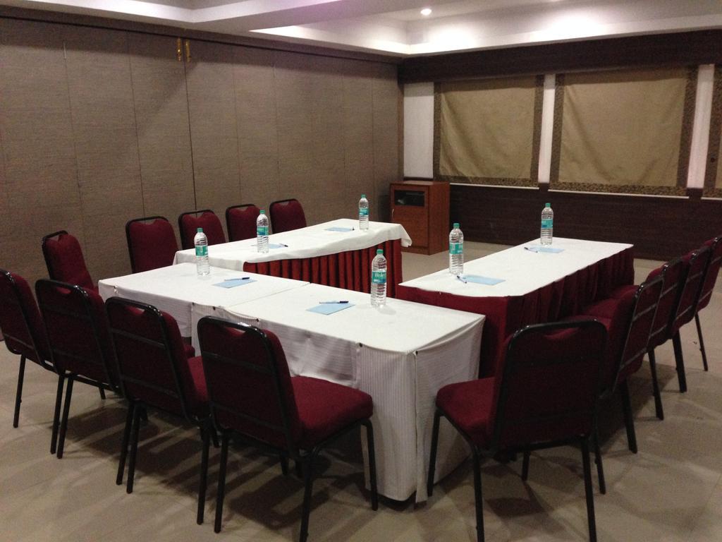 Hotel Thulashi Park Chennai Extérieur photo