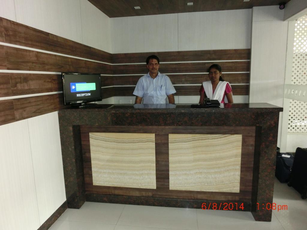 Hotel Thulashi Park Chennai Extérieur photo