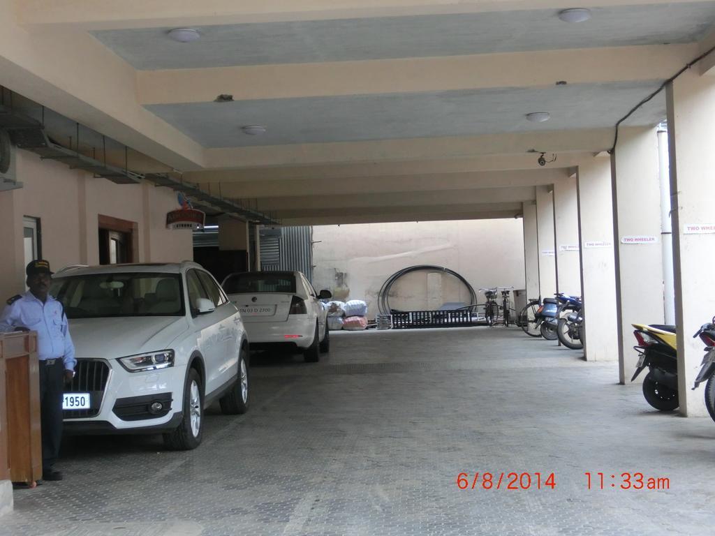 Hotel Thulashi Park Chennai Extérieur photo